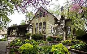 Stonehurst Place Bed & Breakfast